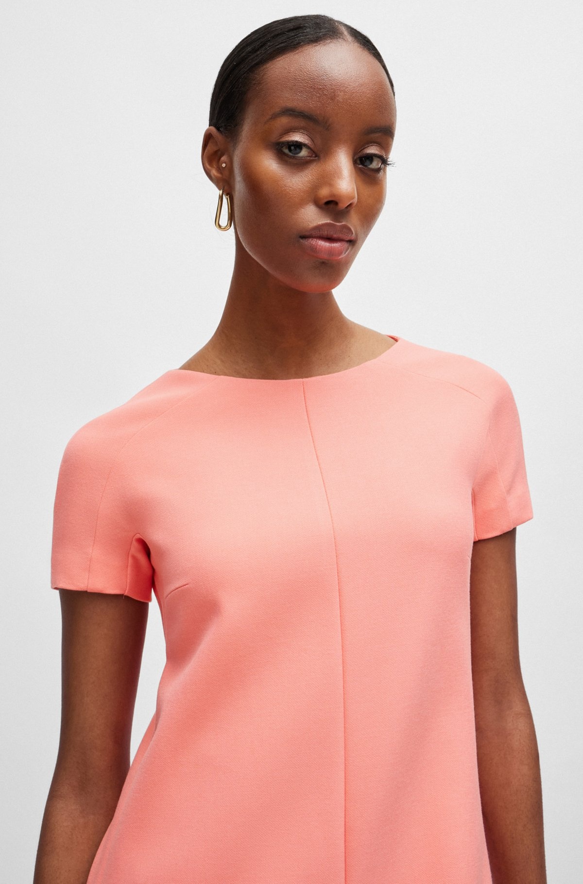 SHORT-SLEEVED DRESS IN STRETCH MATERIAL - 5