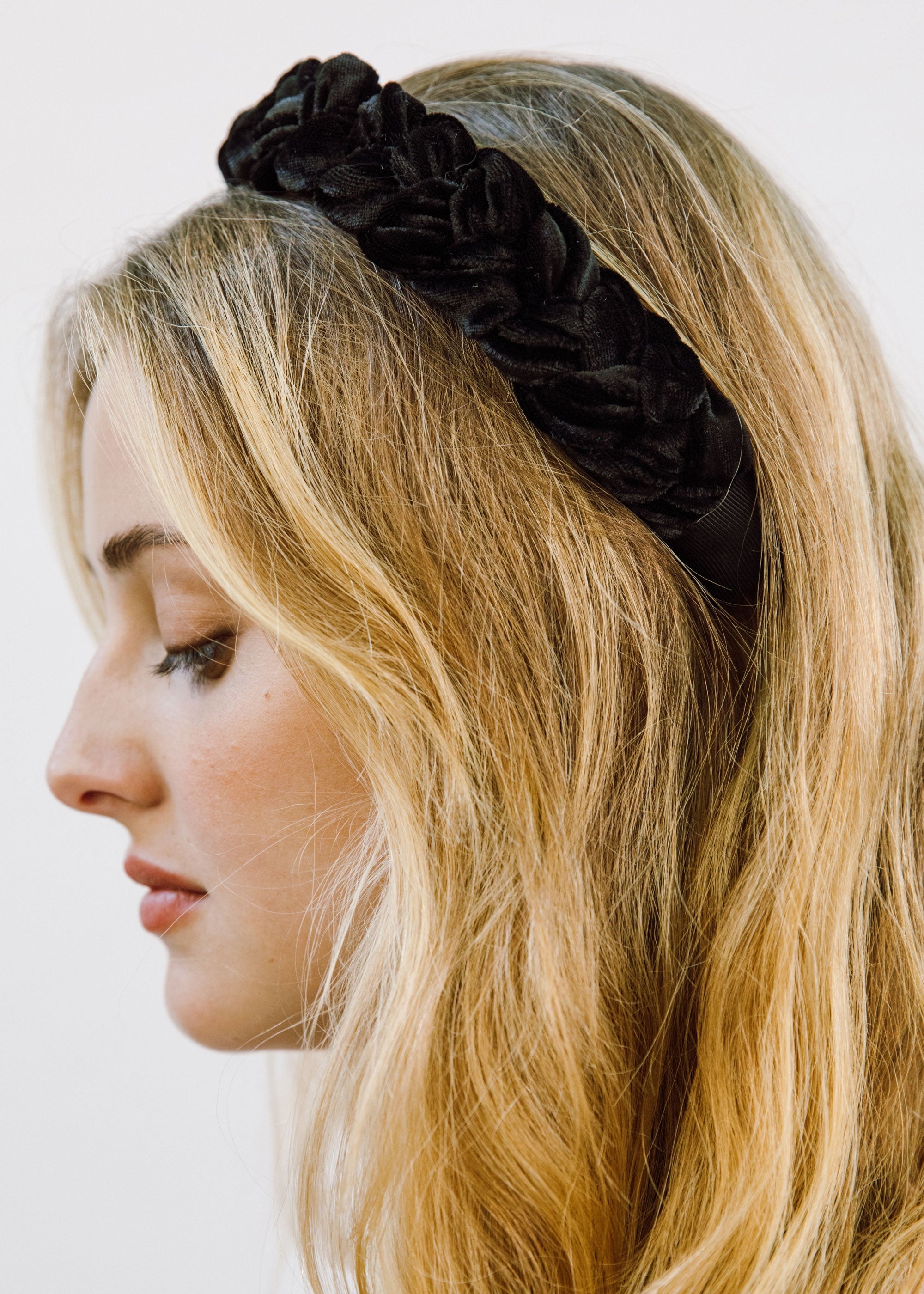 Lori Headband in Velvet - 3