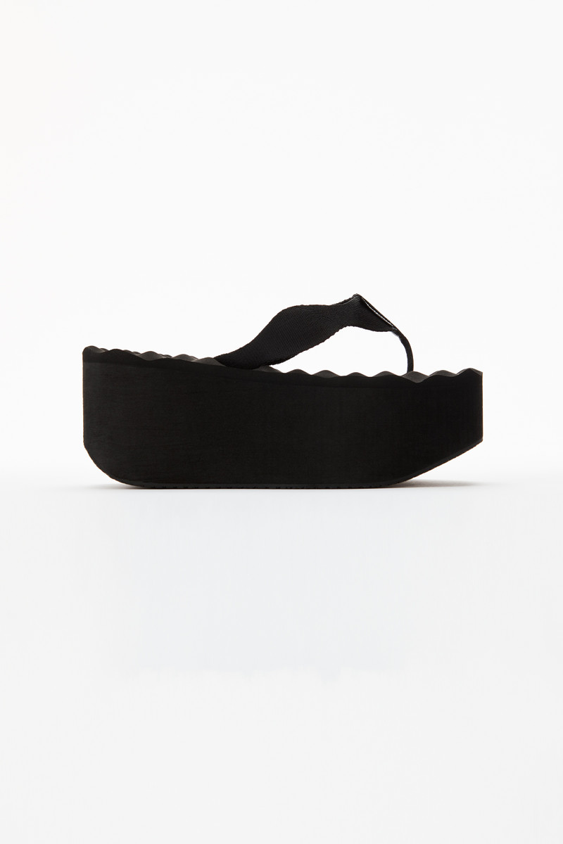 AW WARP PLATFORM FLIP FLOP IN NYLON 1