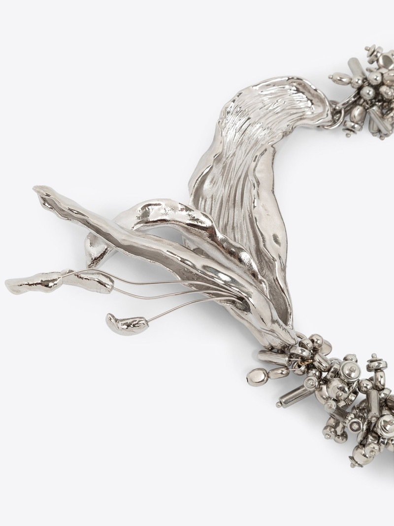 EMBROIDERED FLOWER NECKLACE 3