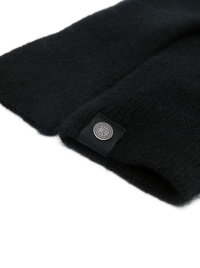 Canada Goose knitted cashmere-blend gloves outlook