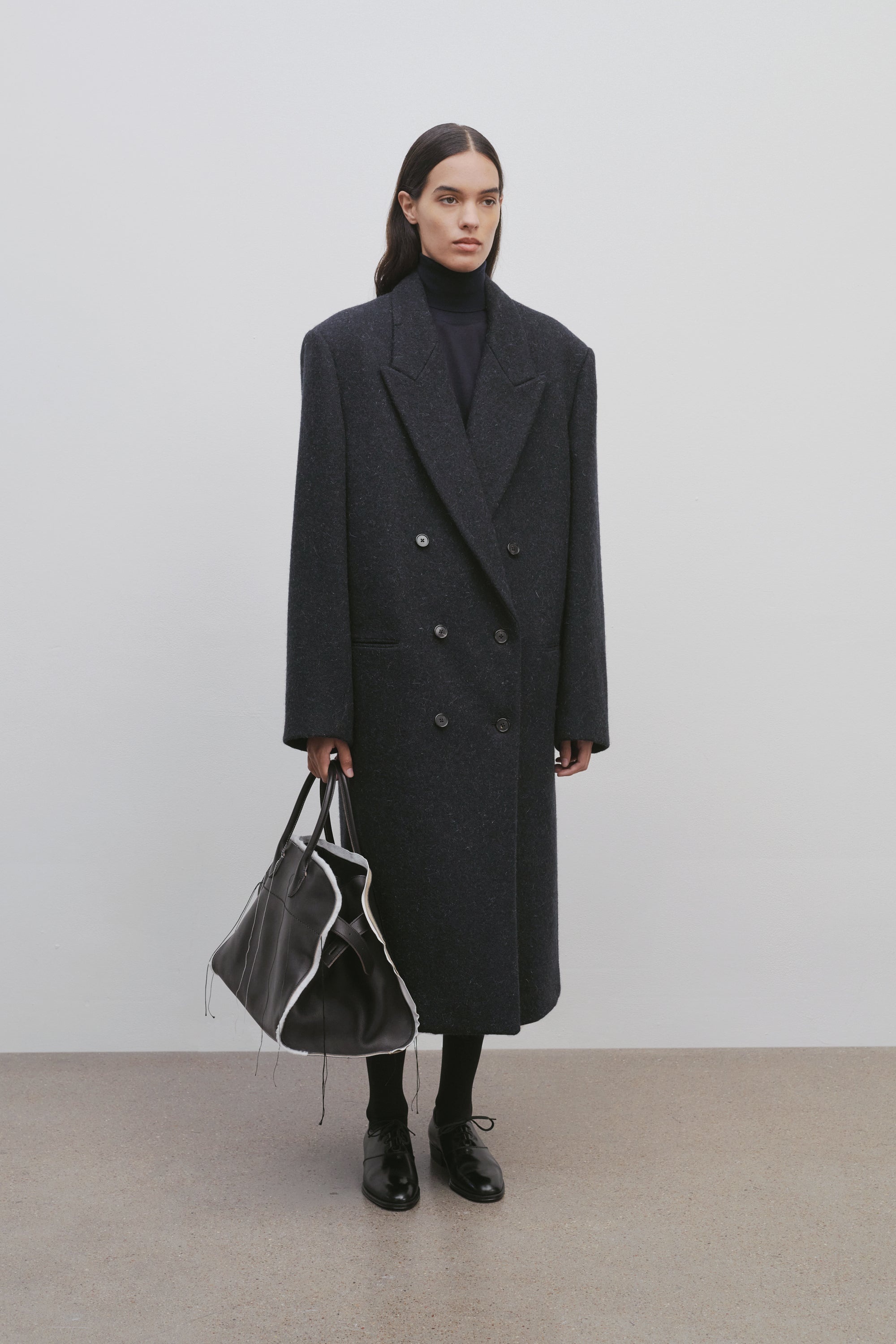 Dhanila Coat in Wool - 3