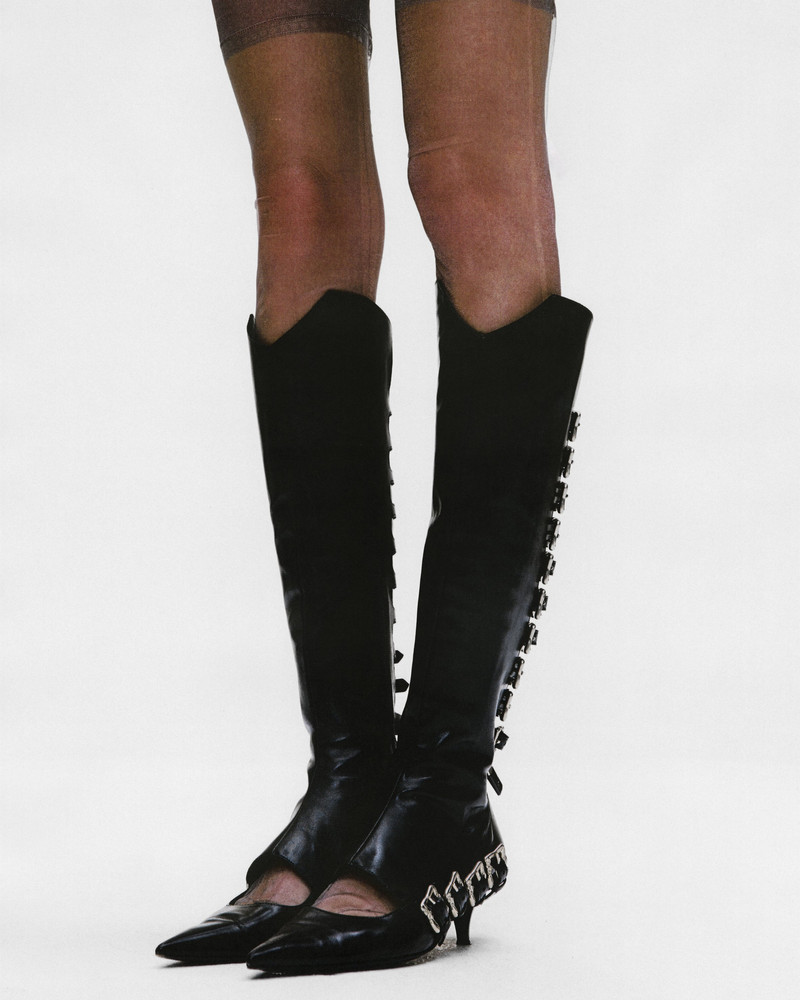 KITTEN HEEL WITH SPATS 3