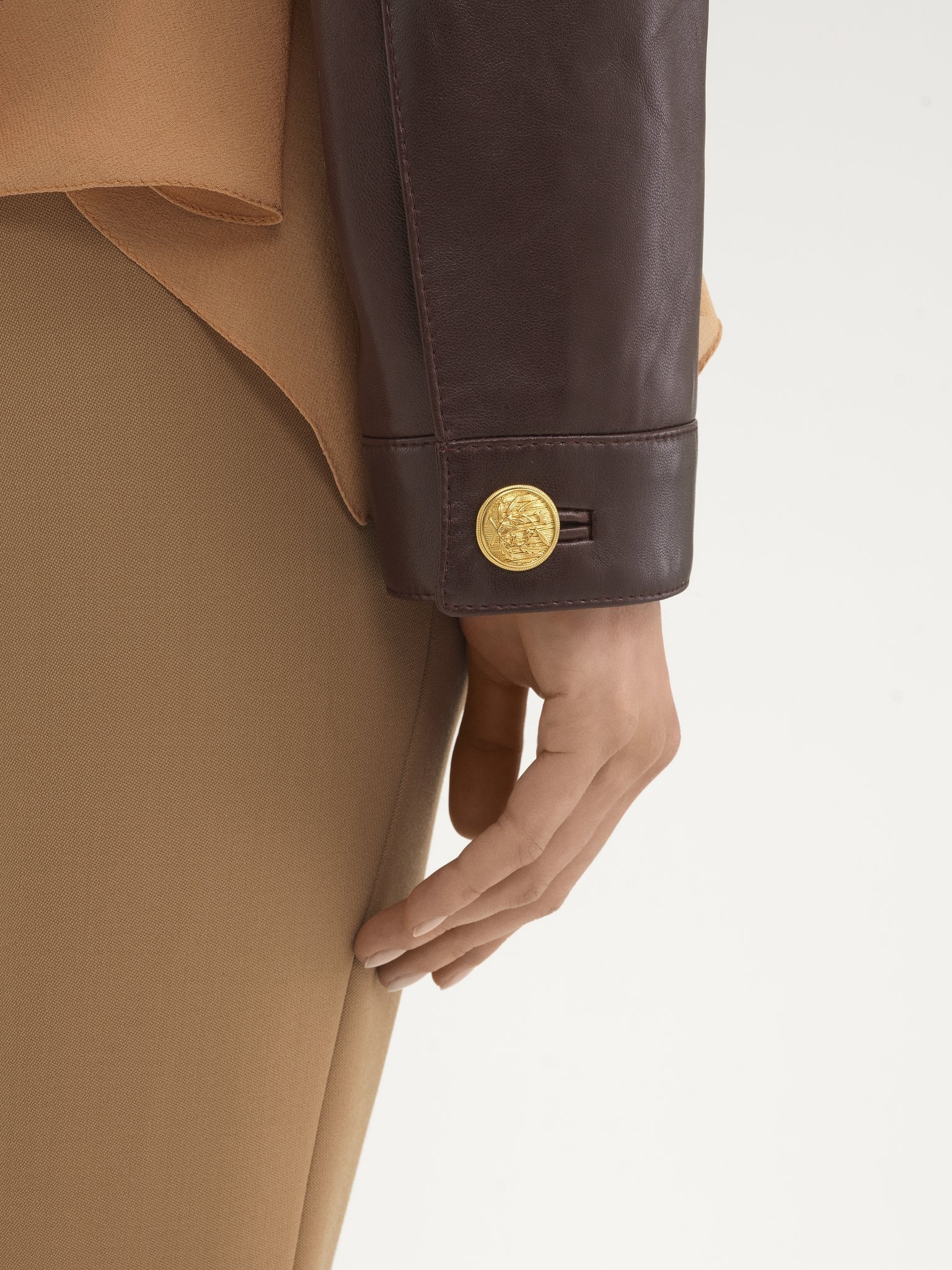 CROPPED CHASSEUR JACKET IN LEATHER - 6
