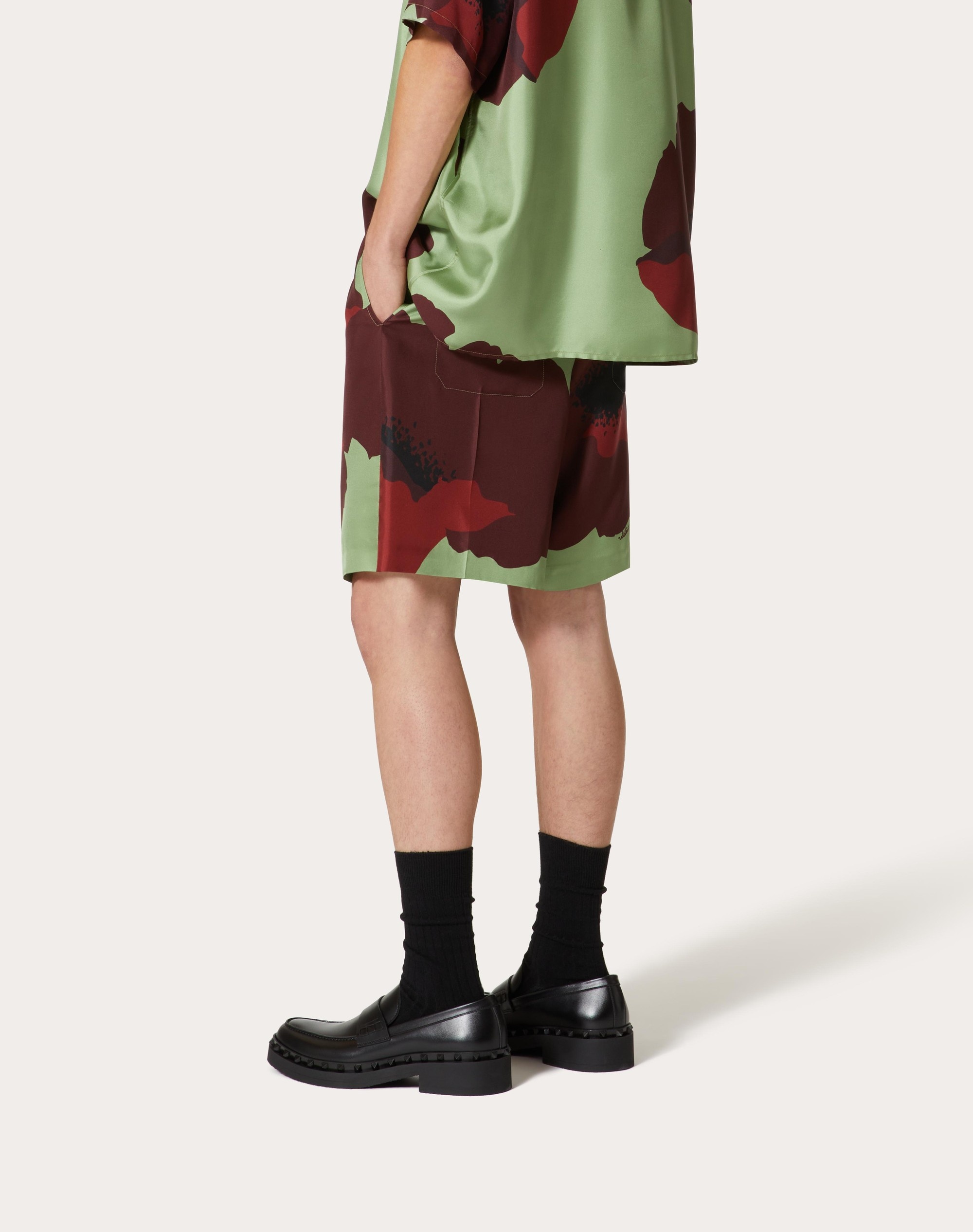 SILK TWILL BERMUDA SHORTS WITH VALENTINO FLOWER PORTRAIT PRINT - 4