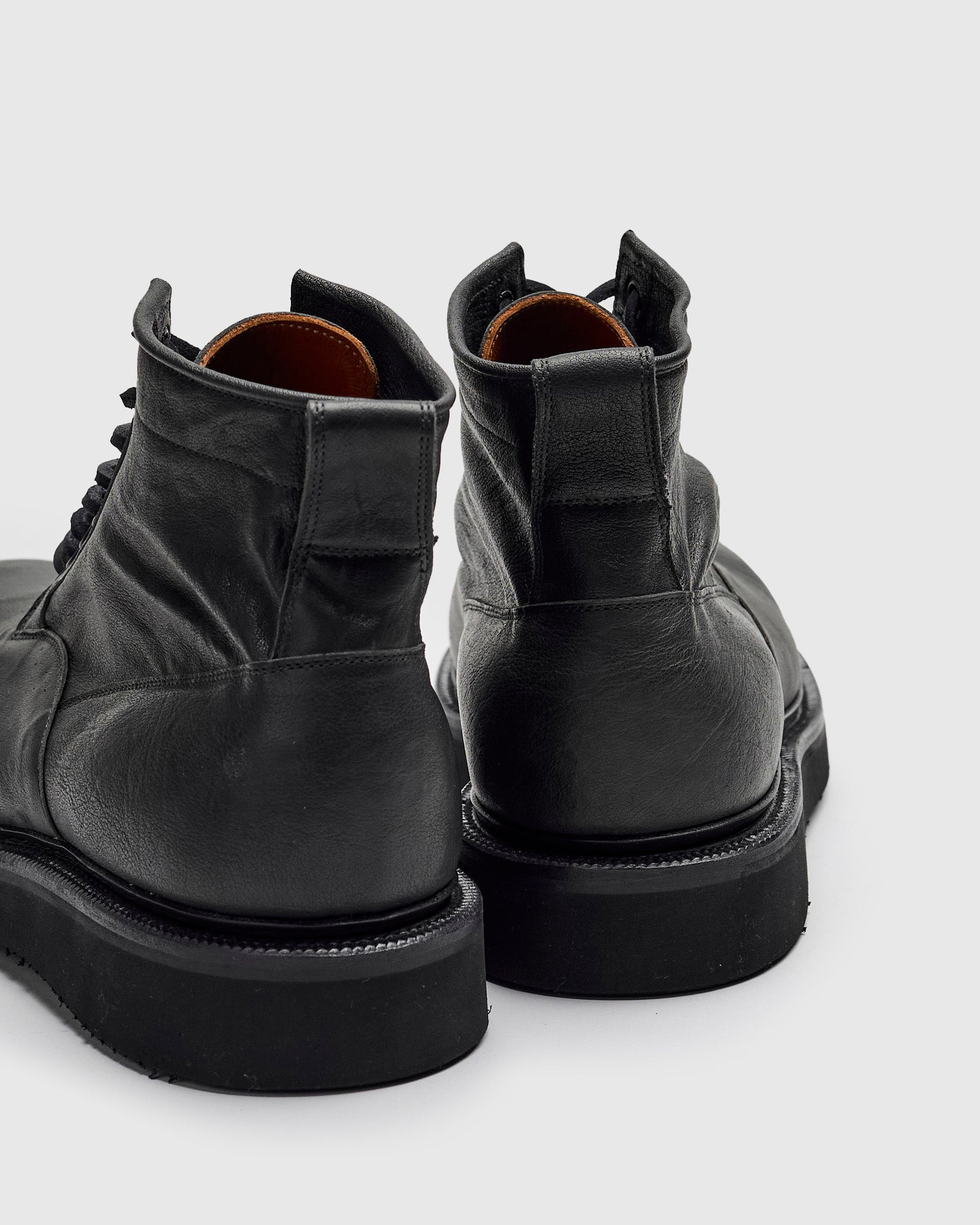 Scout Boot 2030 in Nero Washed Kangaroo - 5