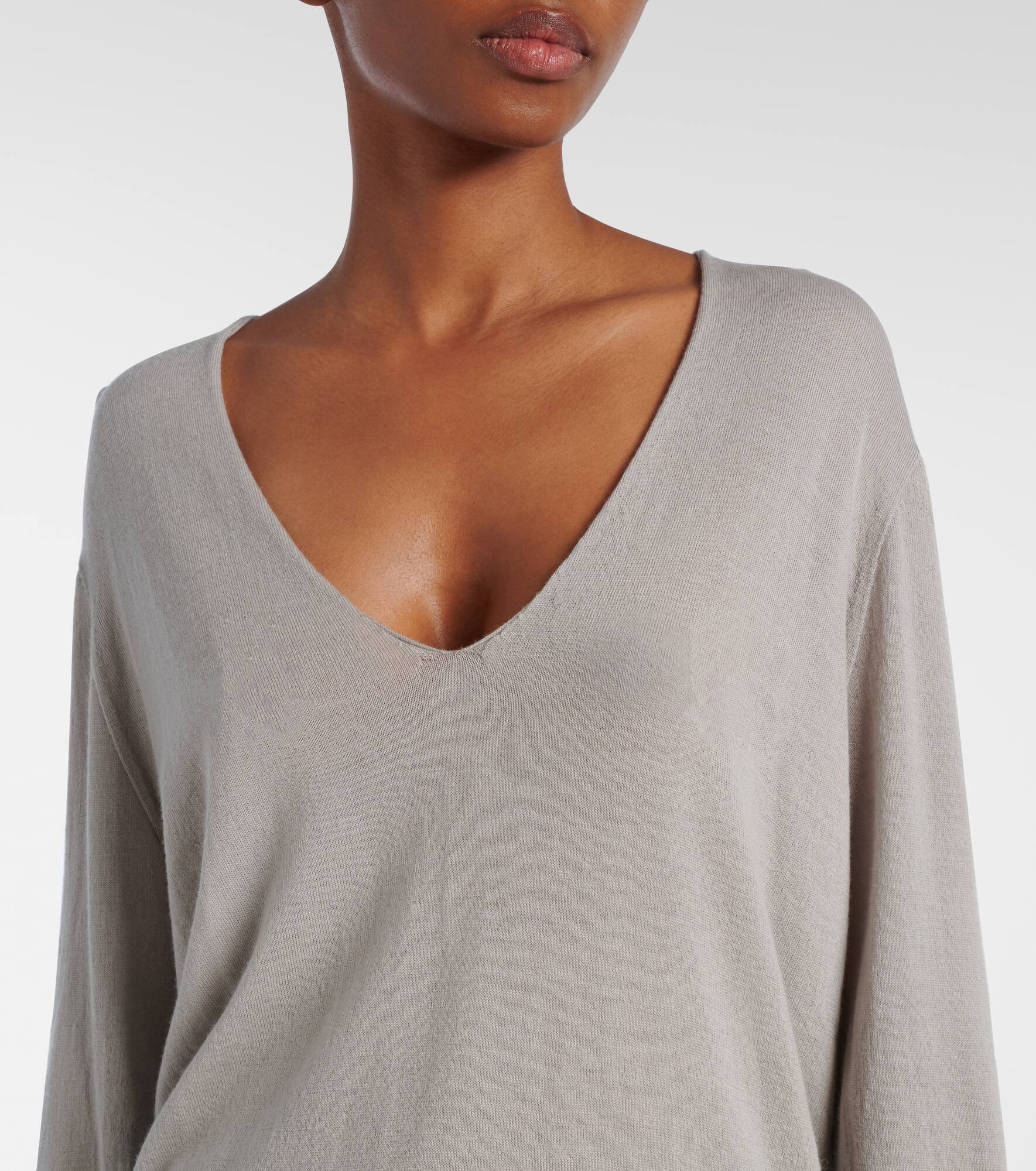 Virgin wool sweater - 4