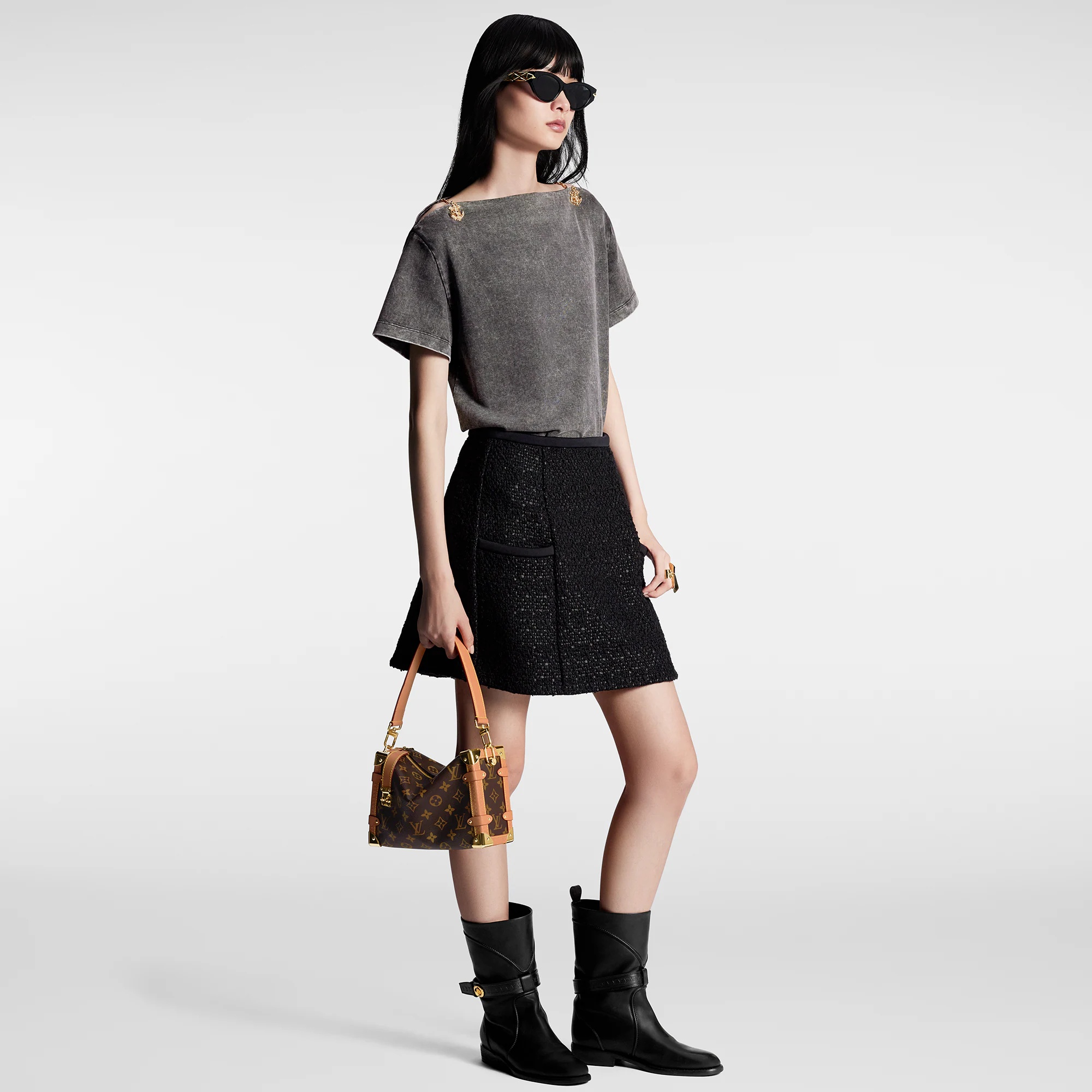 Bateau Neck T-Shirt - 4