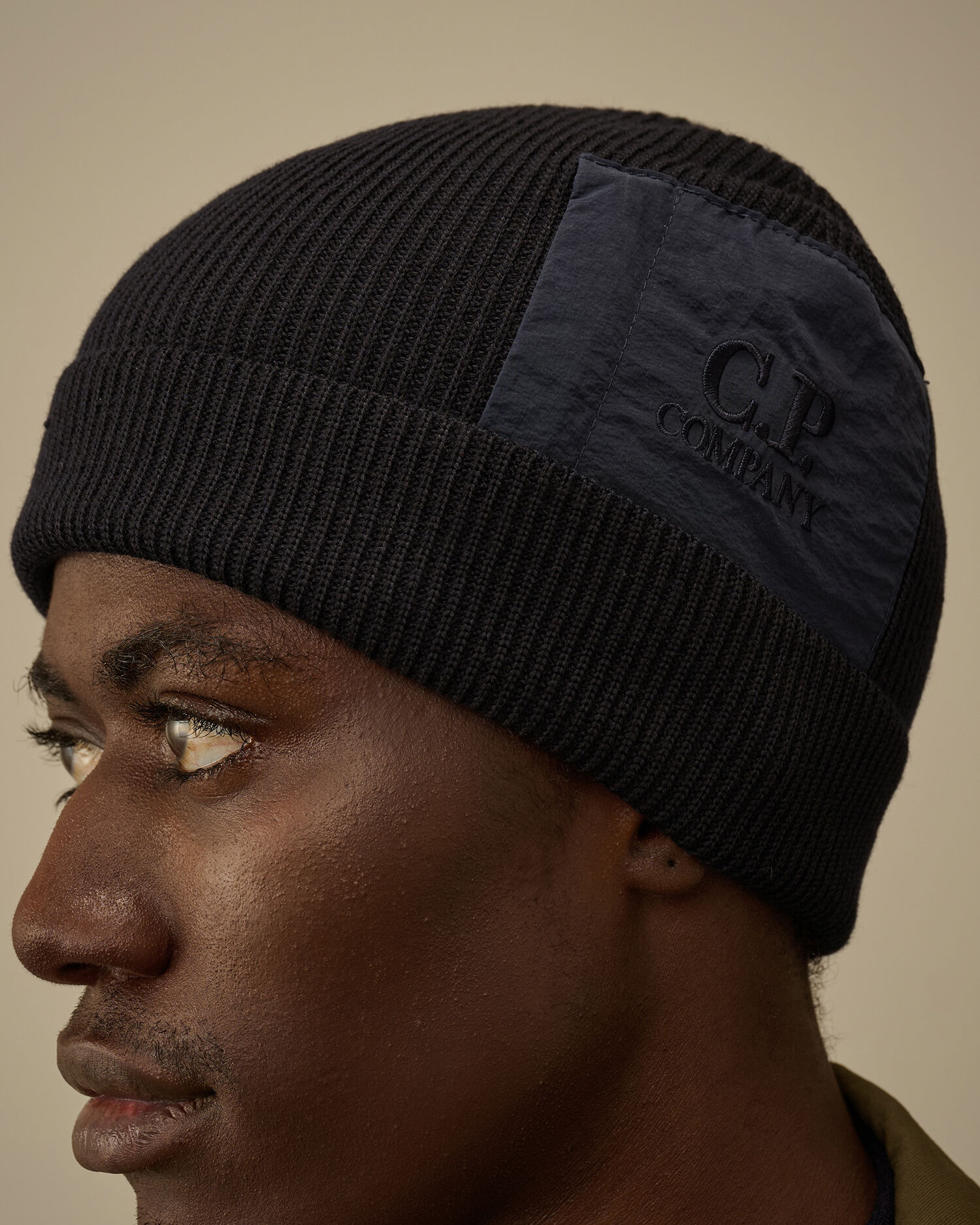Extrafine Merino Wool Zip Pocket Beanie - 4