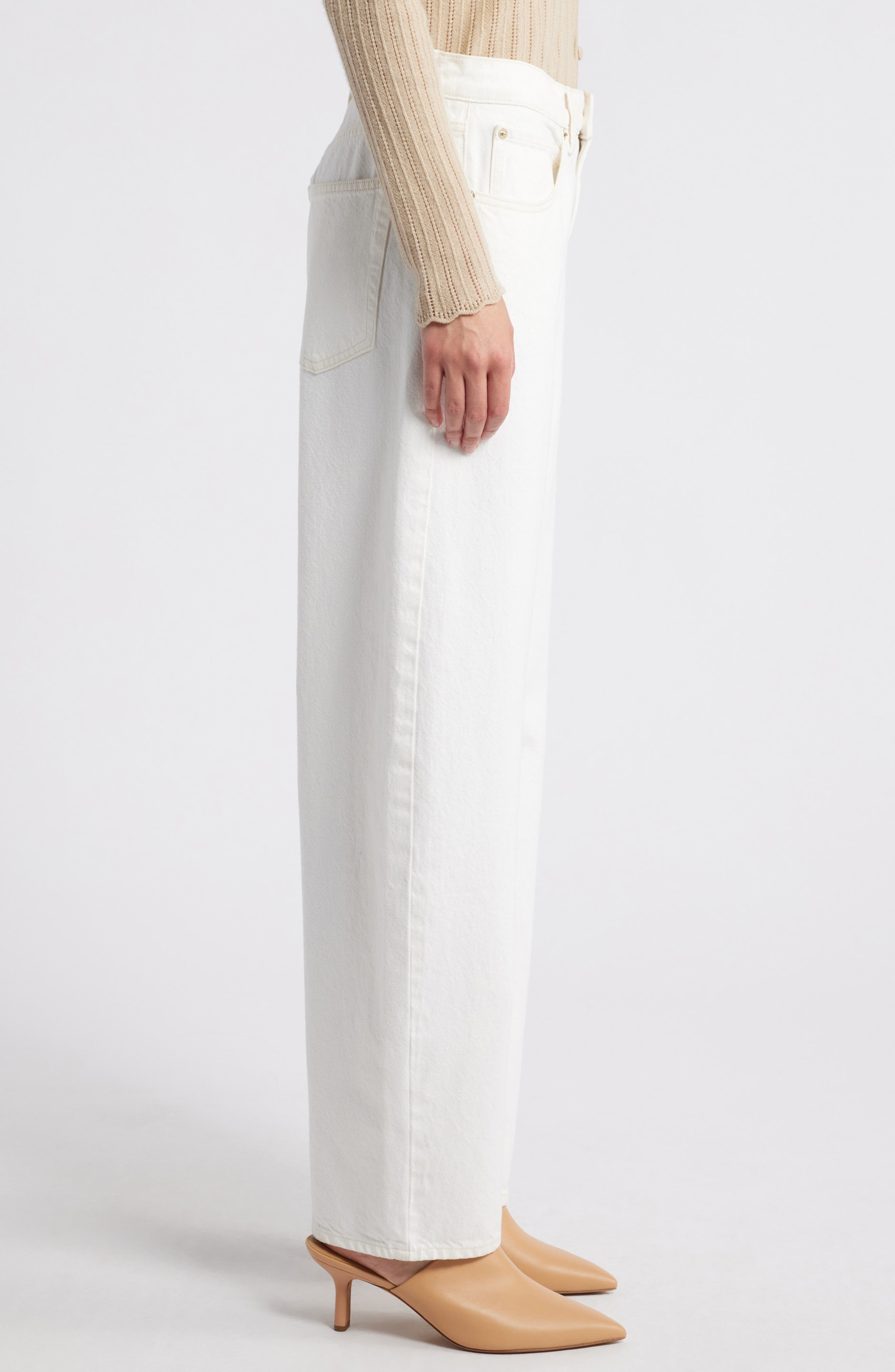FRAME Low Slung Barrel Jeans in Au Natural Clean at Nordstrom - 3