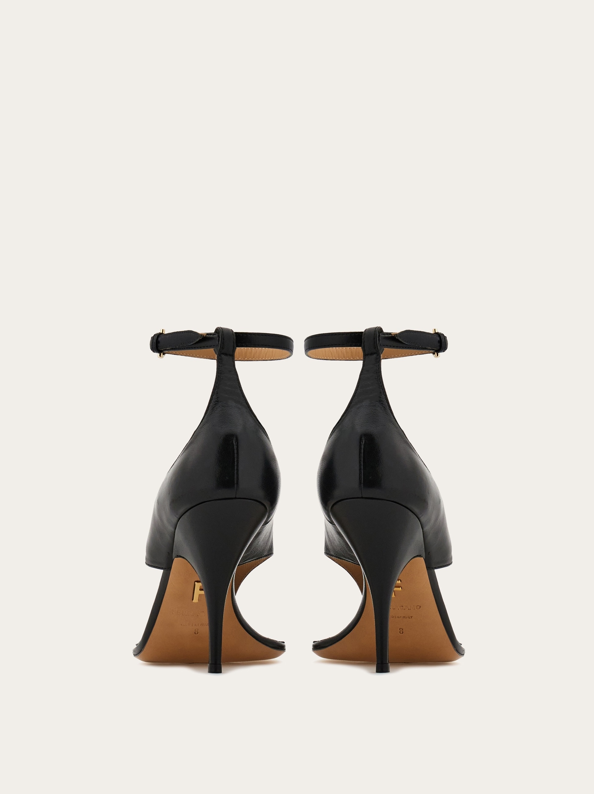 Heeled sandal with ribbon - 4