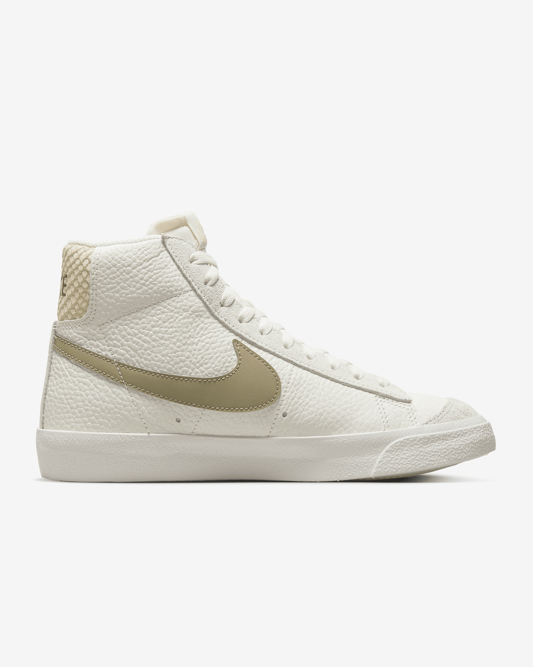 Nike Women's Blazer Mid '77 Shoes - 4