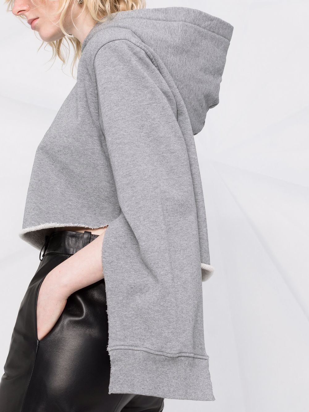 cut-out sleeve cropped hoodie - 5