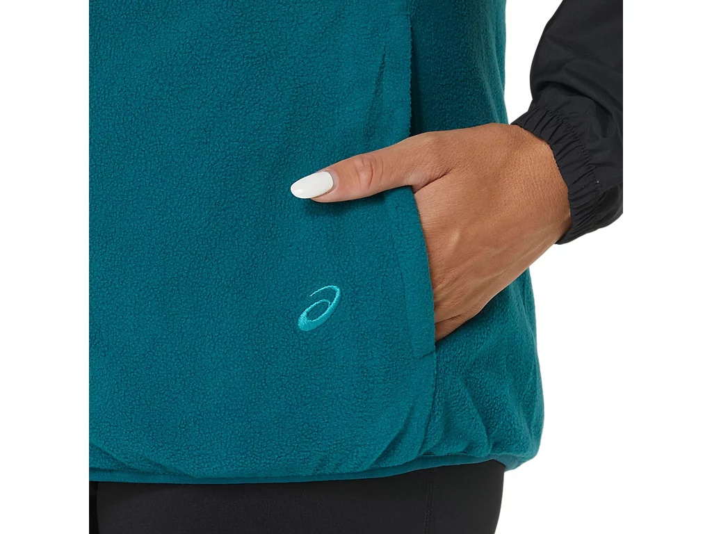 WOMEN'S REVERSE INSULATED VEST - 7