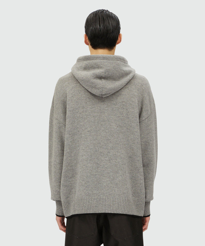 Blended cashmere sweater with "TheMwave" patch 3