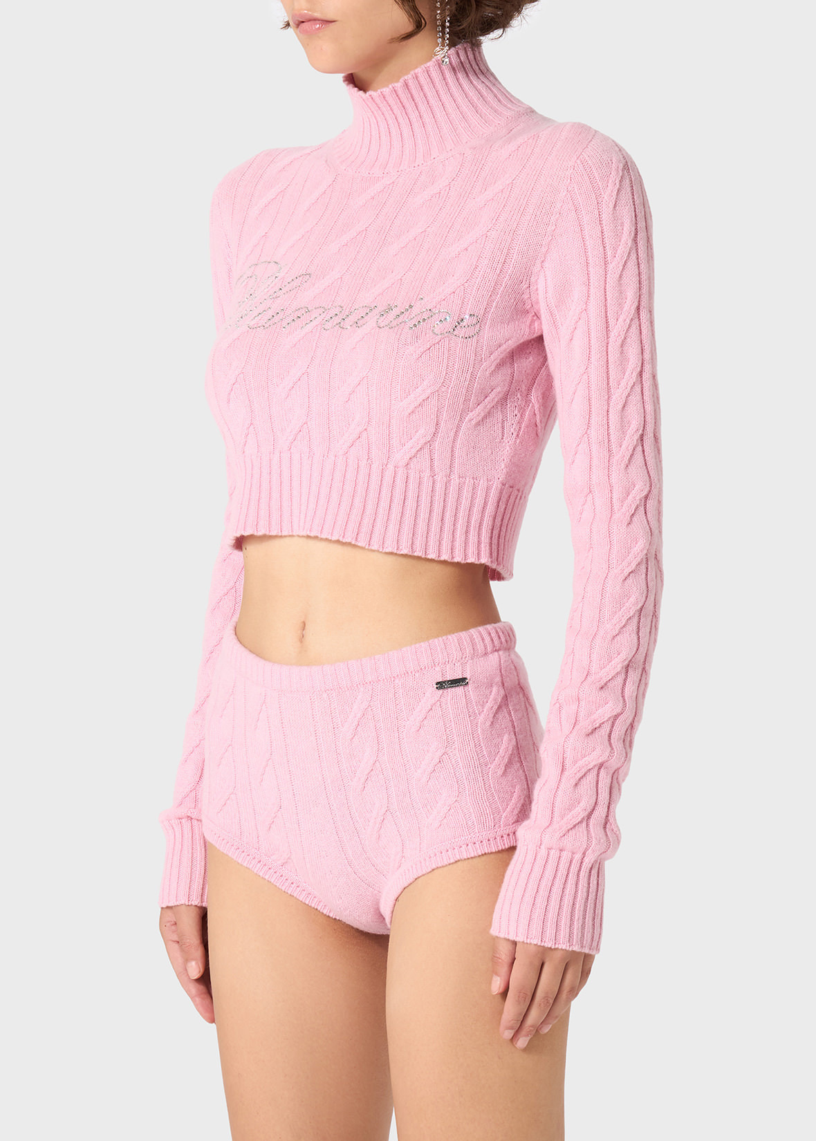 BRAID CABLE KNIT CROPPED SWEATER WITH RHINESTONE LOGO - 5