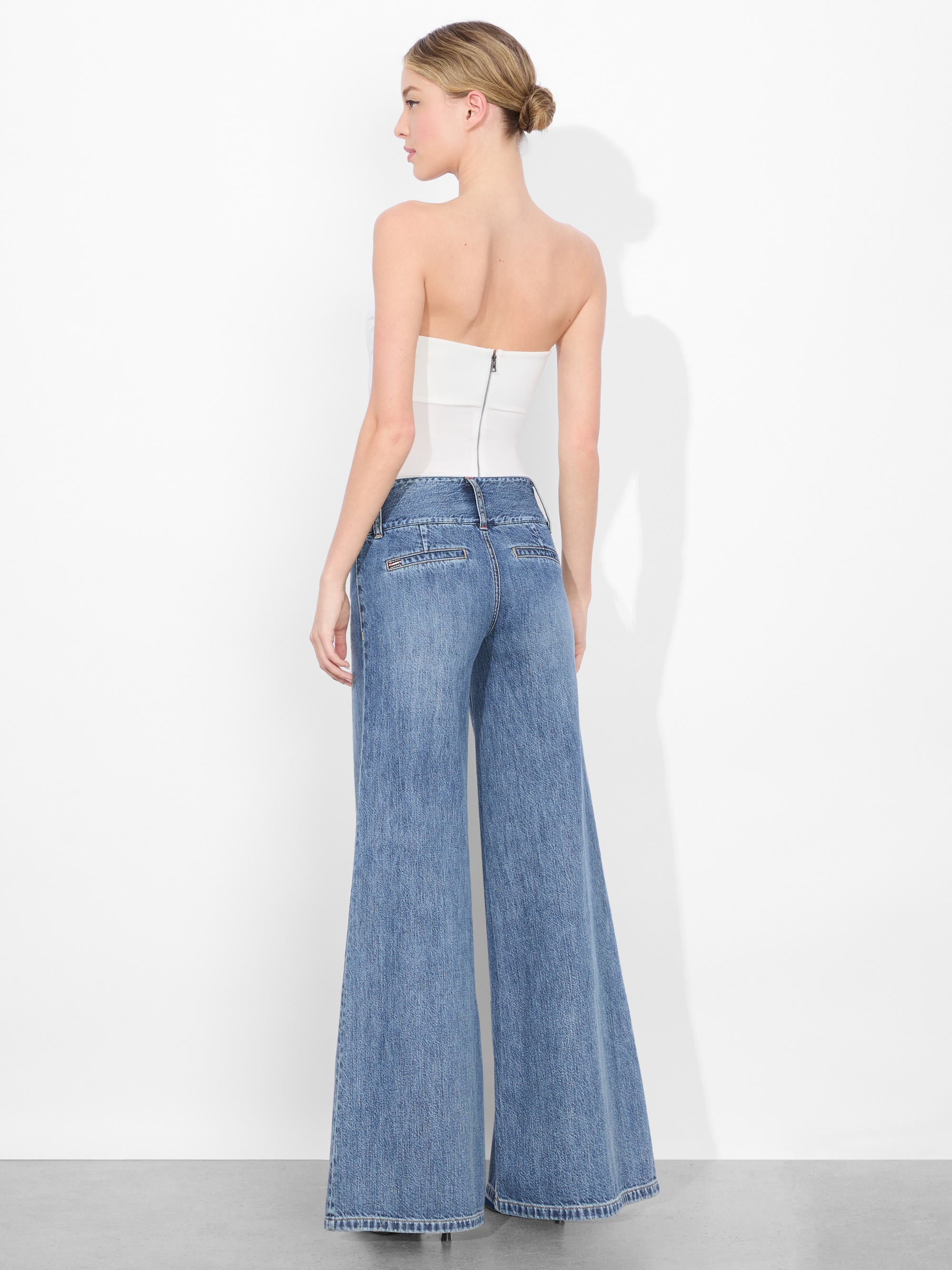 OLIVIA JEAN - 4
