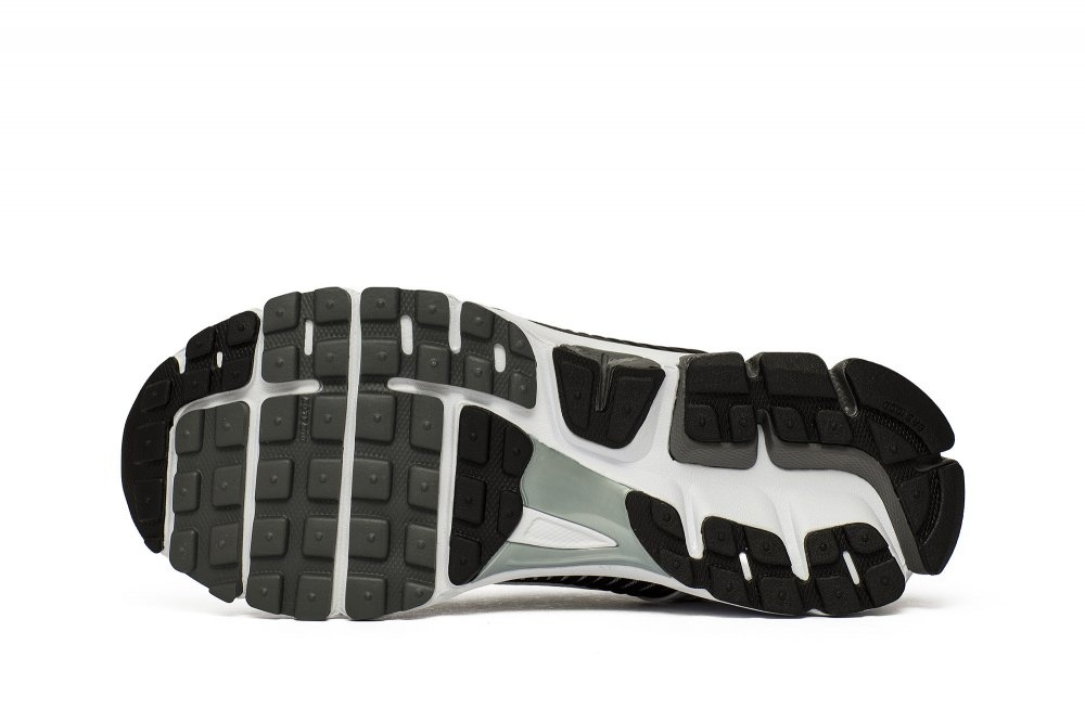 Zoom Vomero 5 SE SP "Dark Grey" - 4