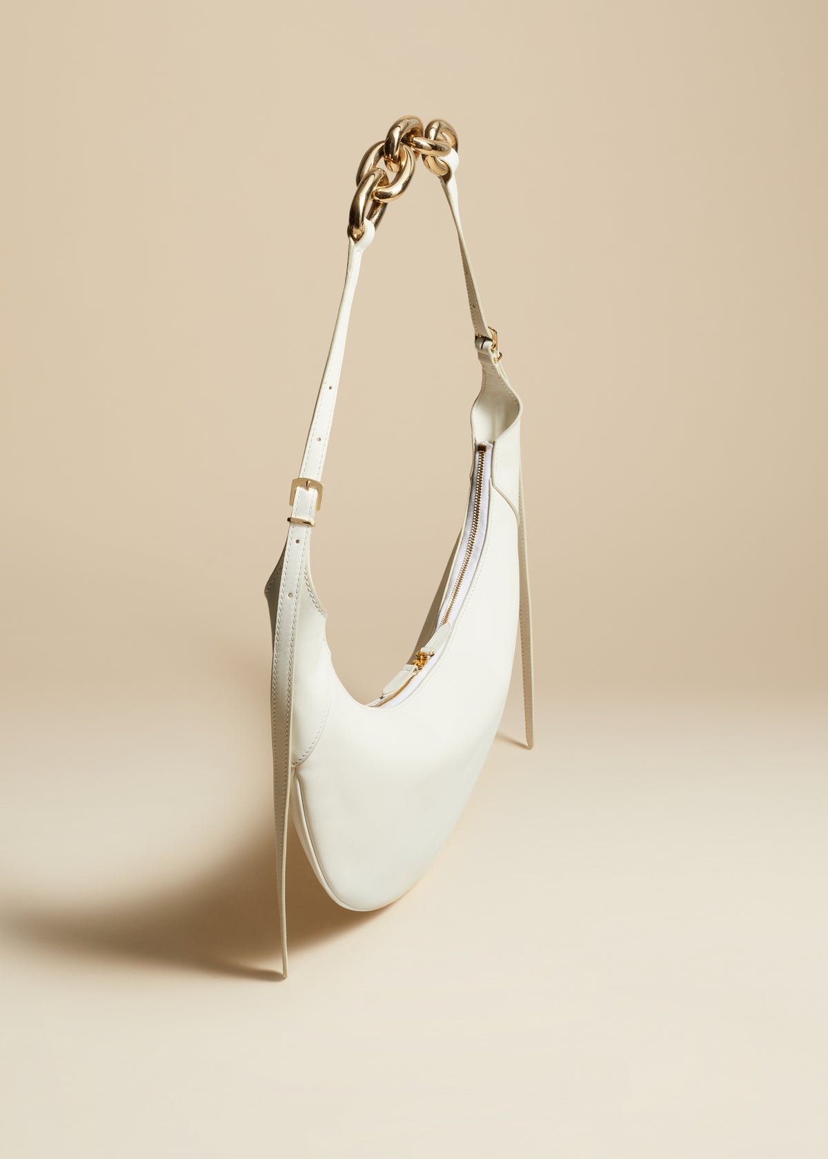 The Alessia Shoulder Bag in White Leather - 2