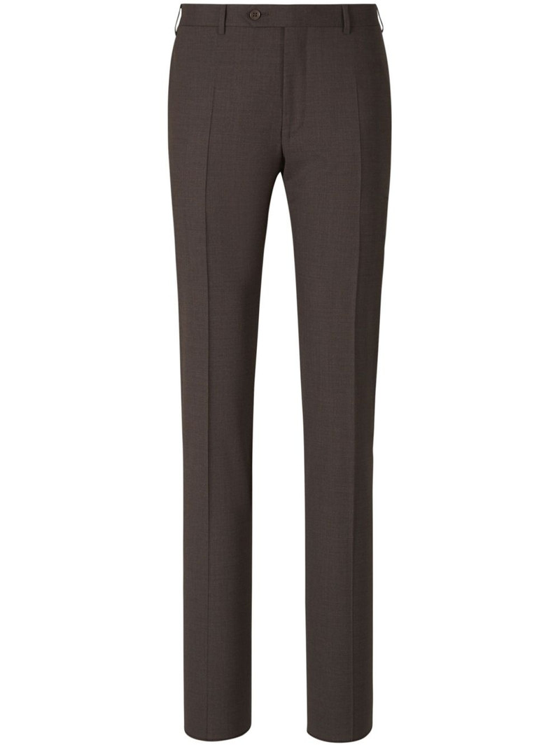 creased tailored trousers 1