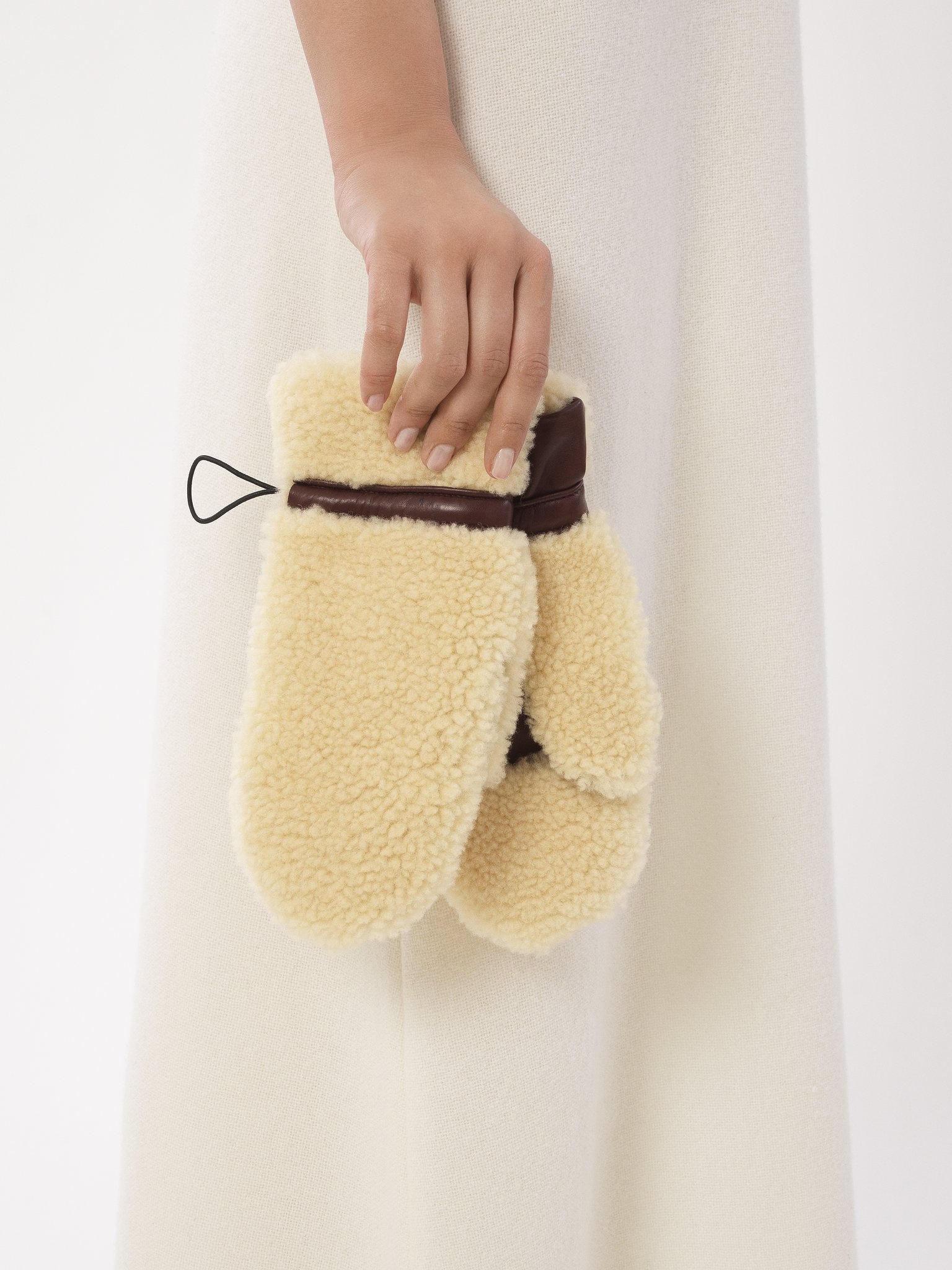SHEARLING MITTENS - 6