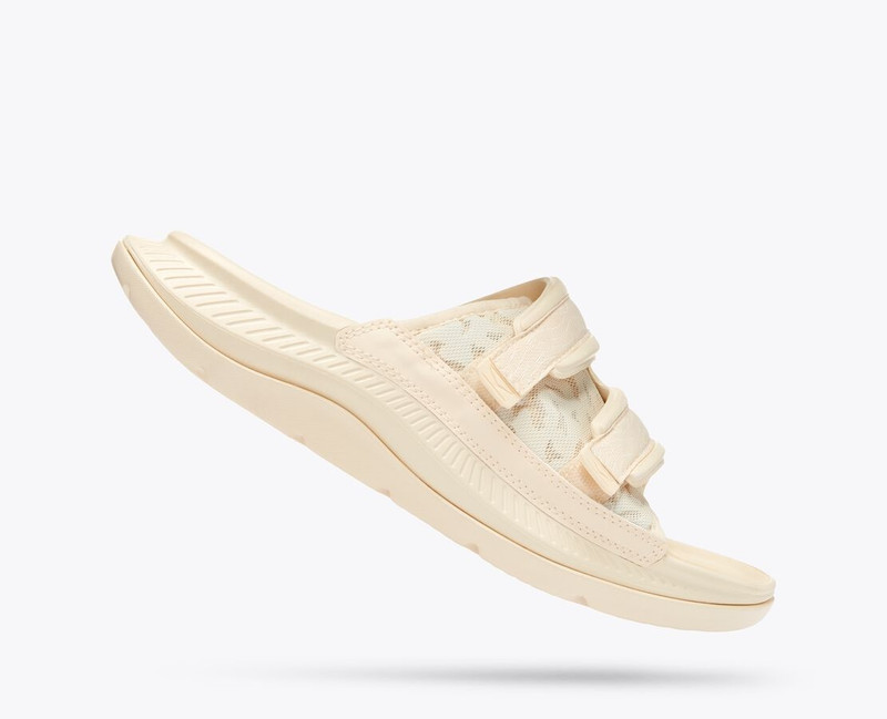 HOKA All Gender Ora Luxe outlook