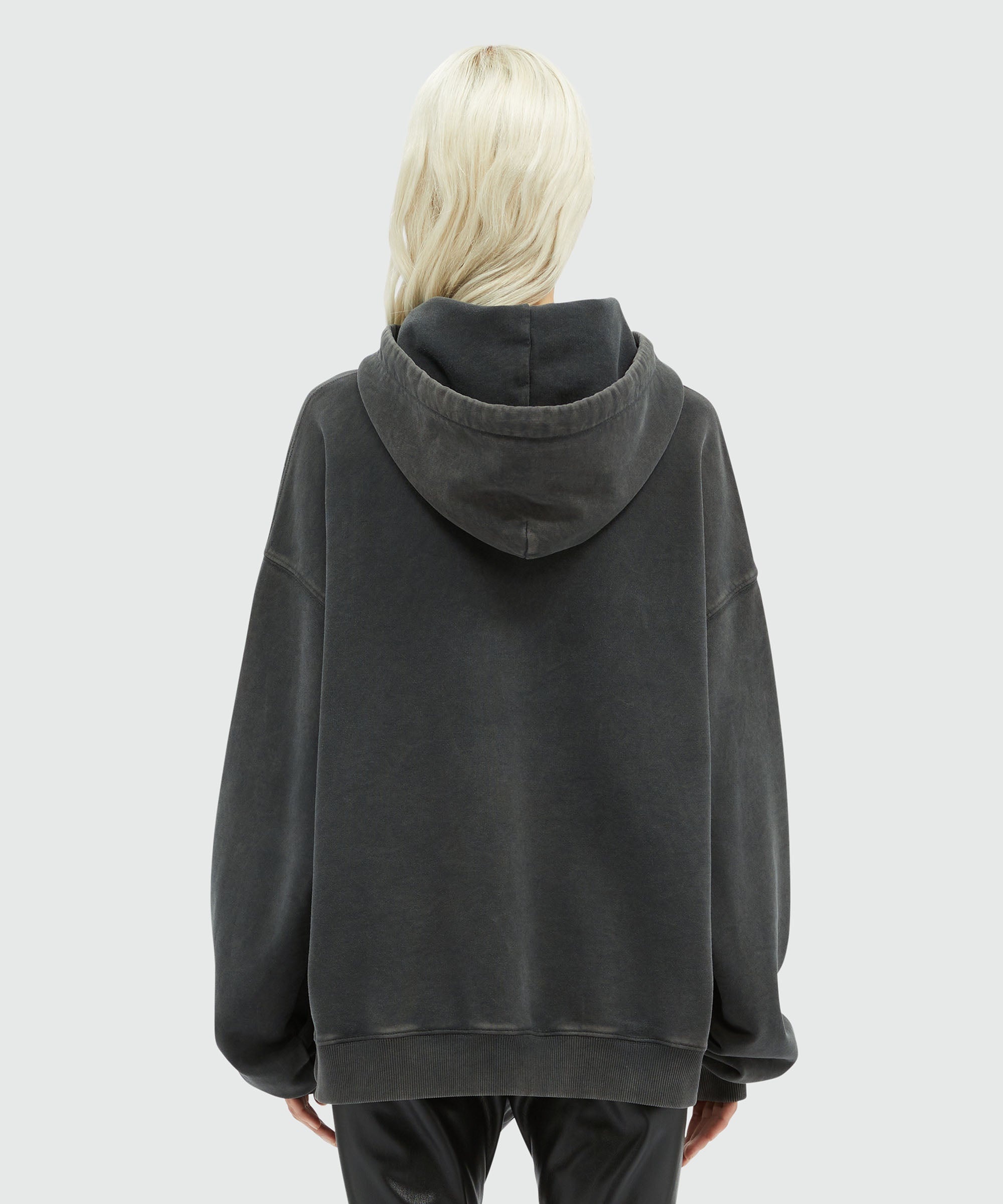 Pre-washed jersey sweatshirt with studded logo - 3