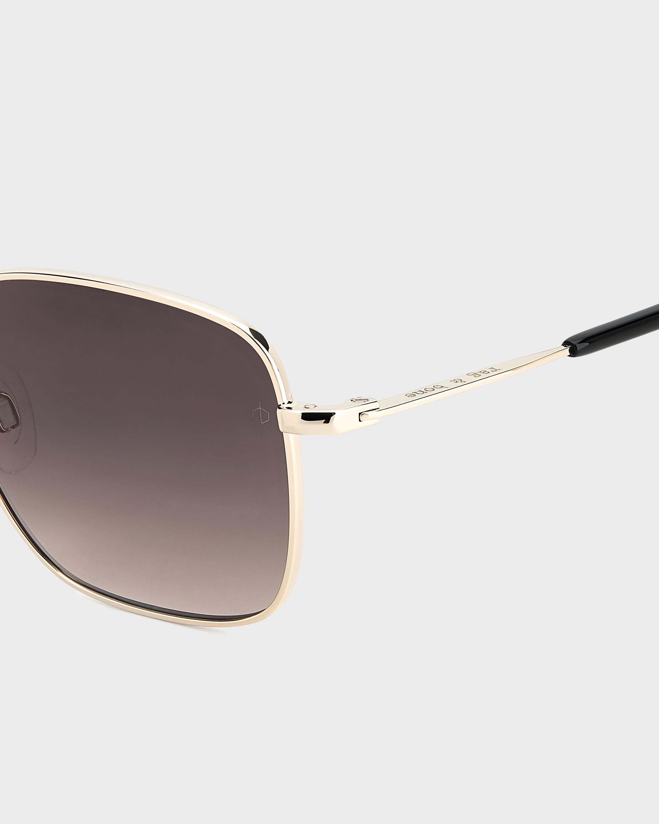 Breton
Square Sunglasses - 3