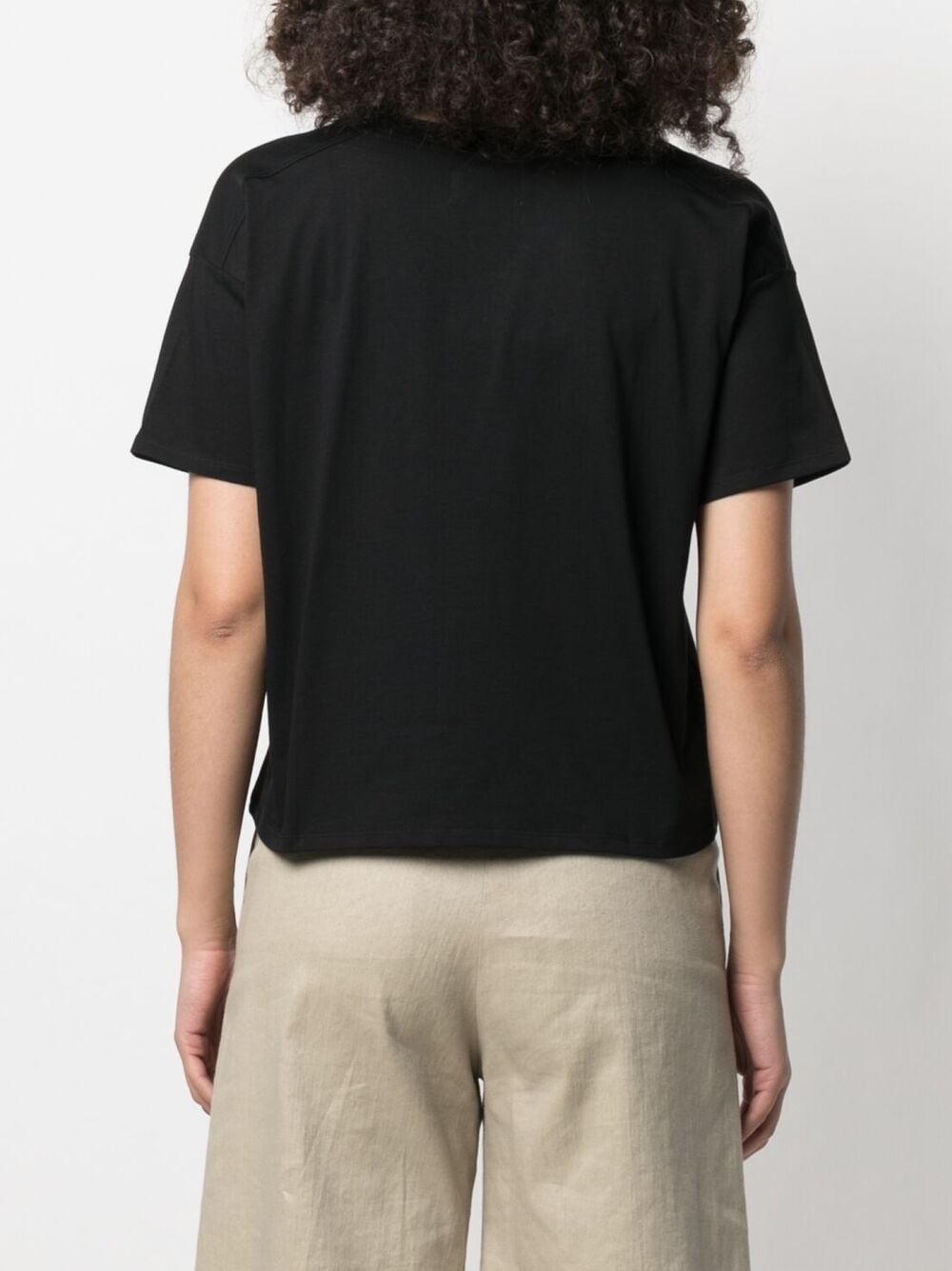 V-neck T-shirt - 7