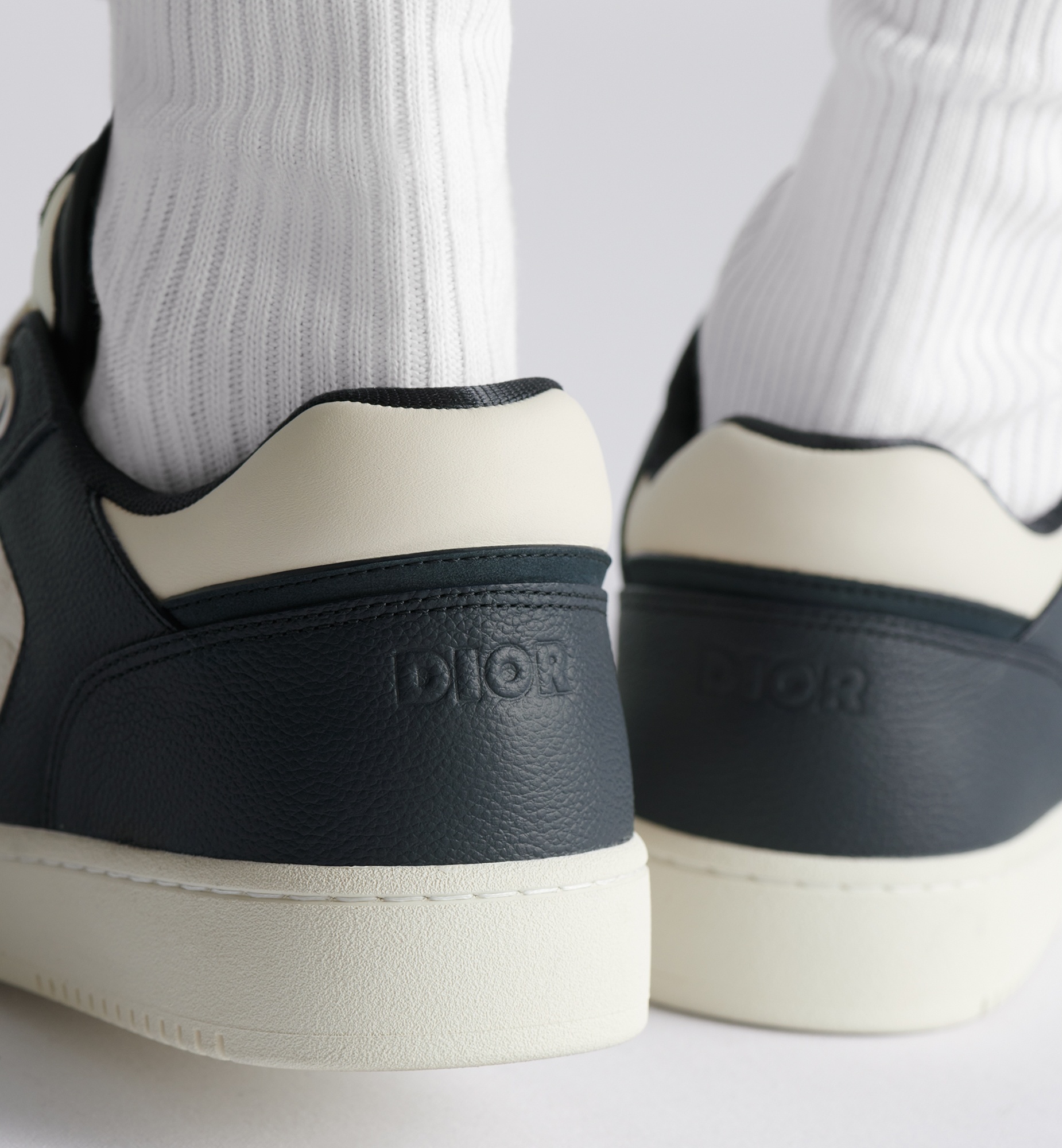 B27 Uptown Low-Top Sneaker - 4