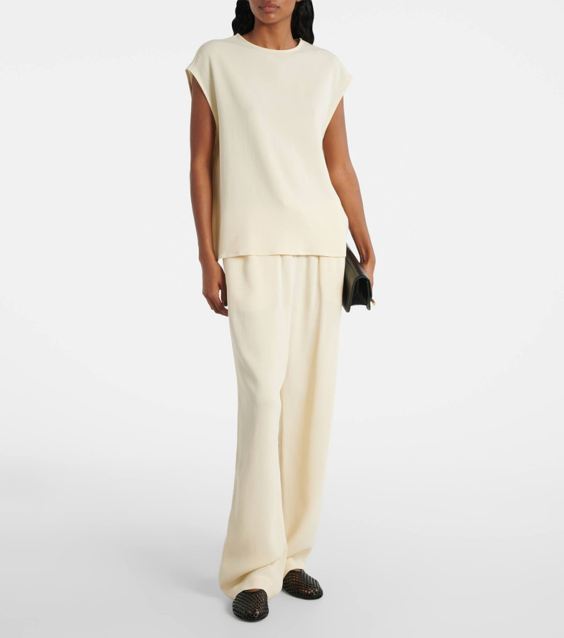 ASCENO Sleeveless top outlook