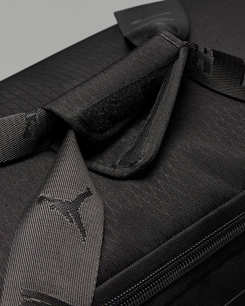 Jordan Collectors Duffel (44L) 10