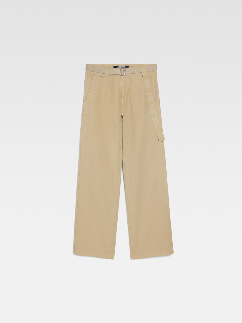 Le pantalon Marrone 1