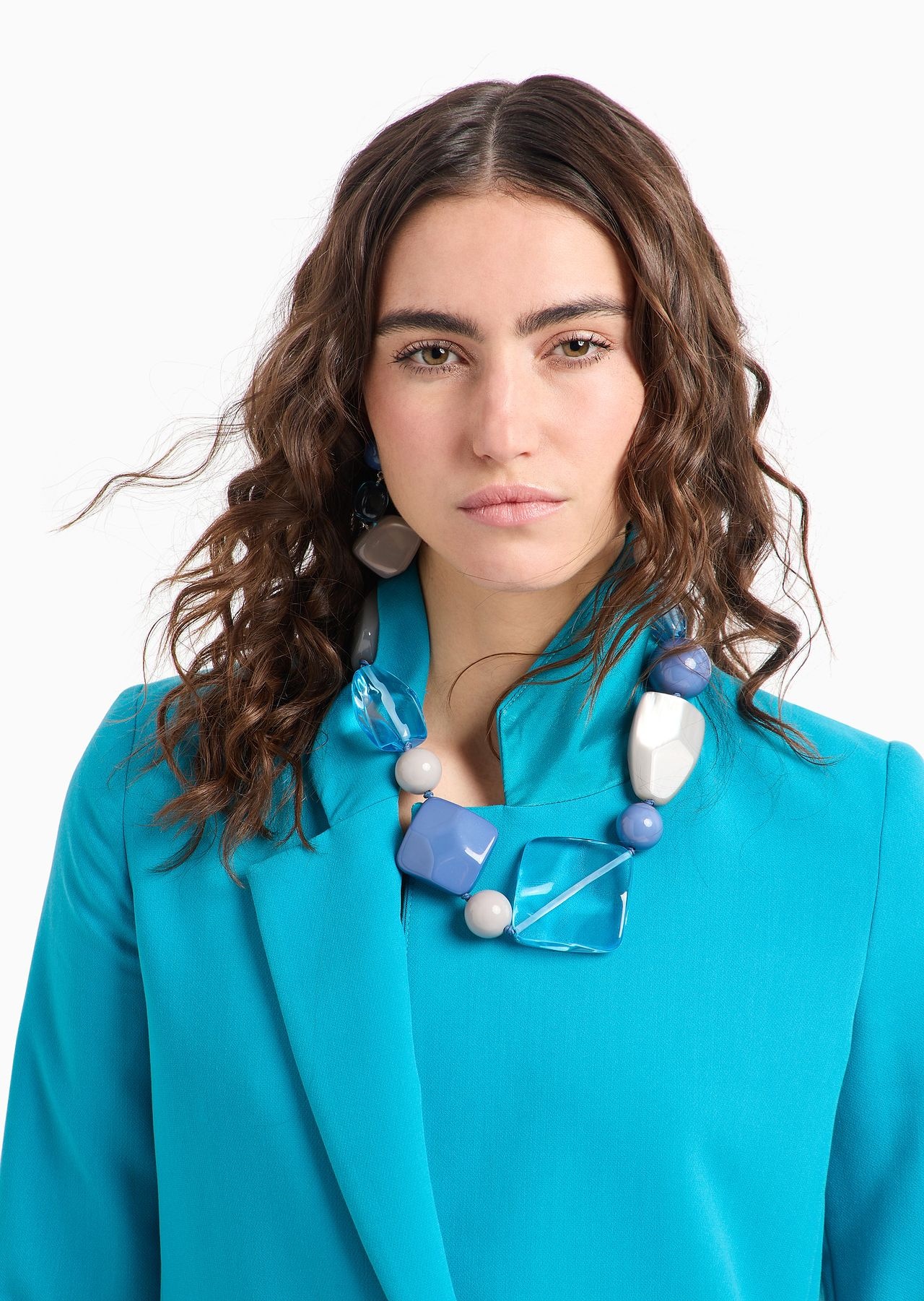 Choker necklace with geometric components - 3