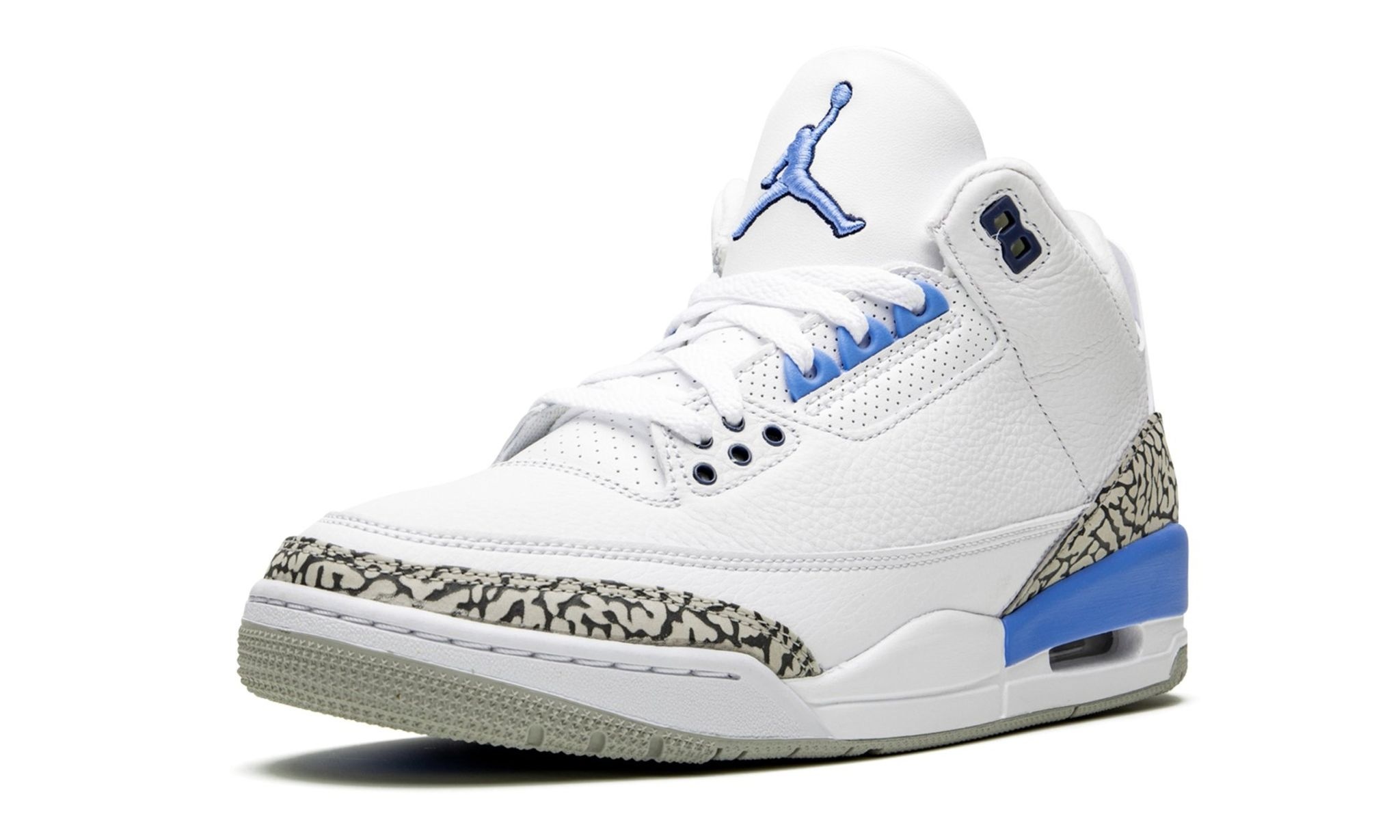 Air Jordan 3 Retro "UNC" - 4