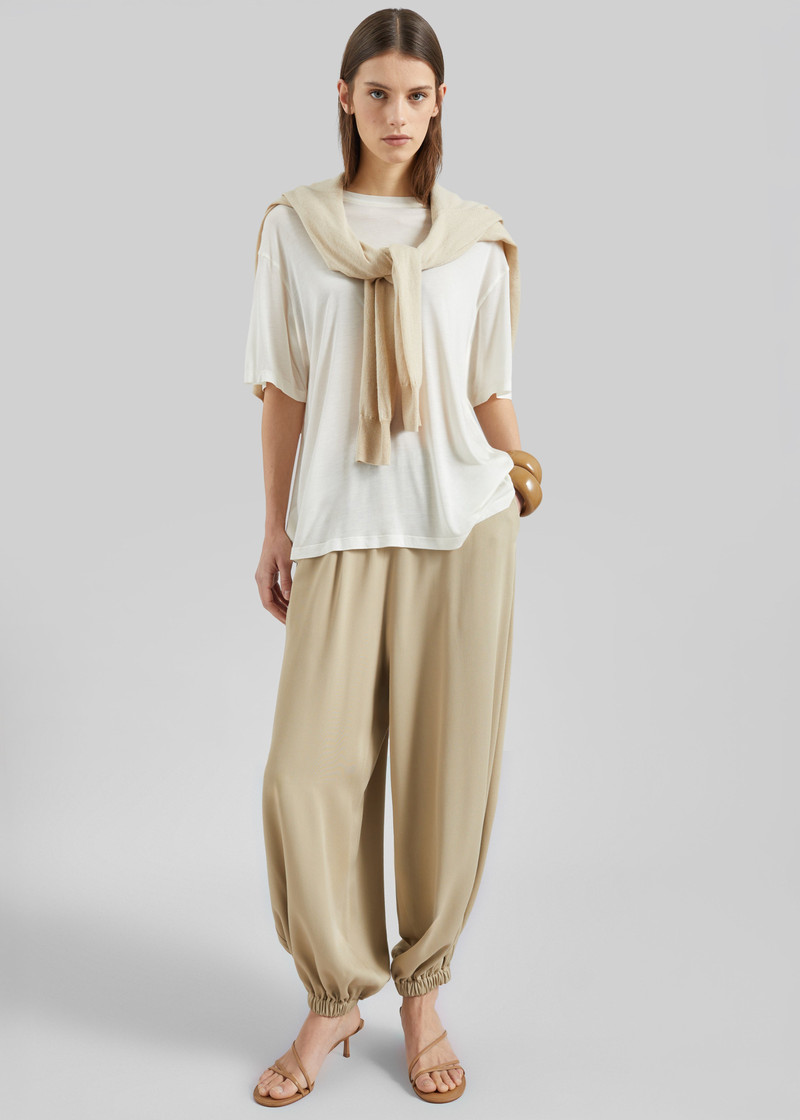 Isola Fluid Balloon Pants - Beige 3