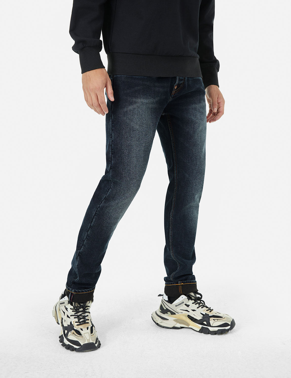 Seagull Embroidery with Metal Studs Carrot Fit Jeans #2017 - 4