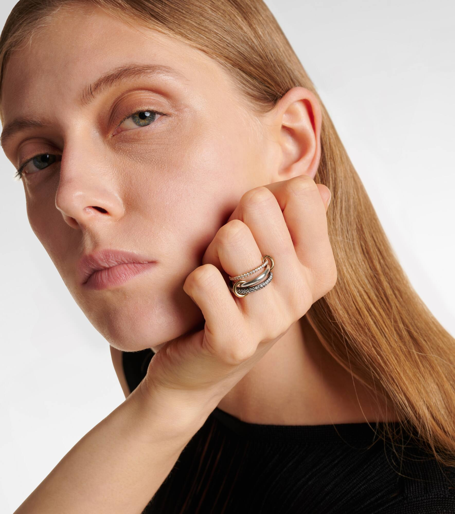 Scorpio 18kt gold linked rings with diamonds - 3