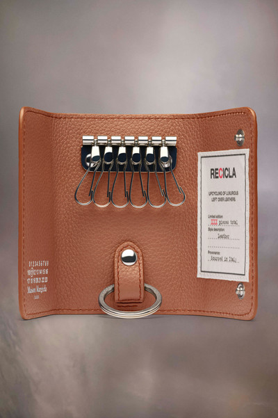 Maison Margiela Recicla key chain wallet outlook
