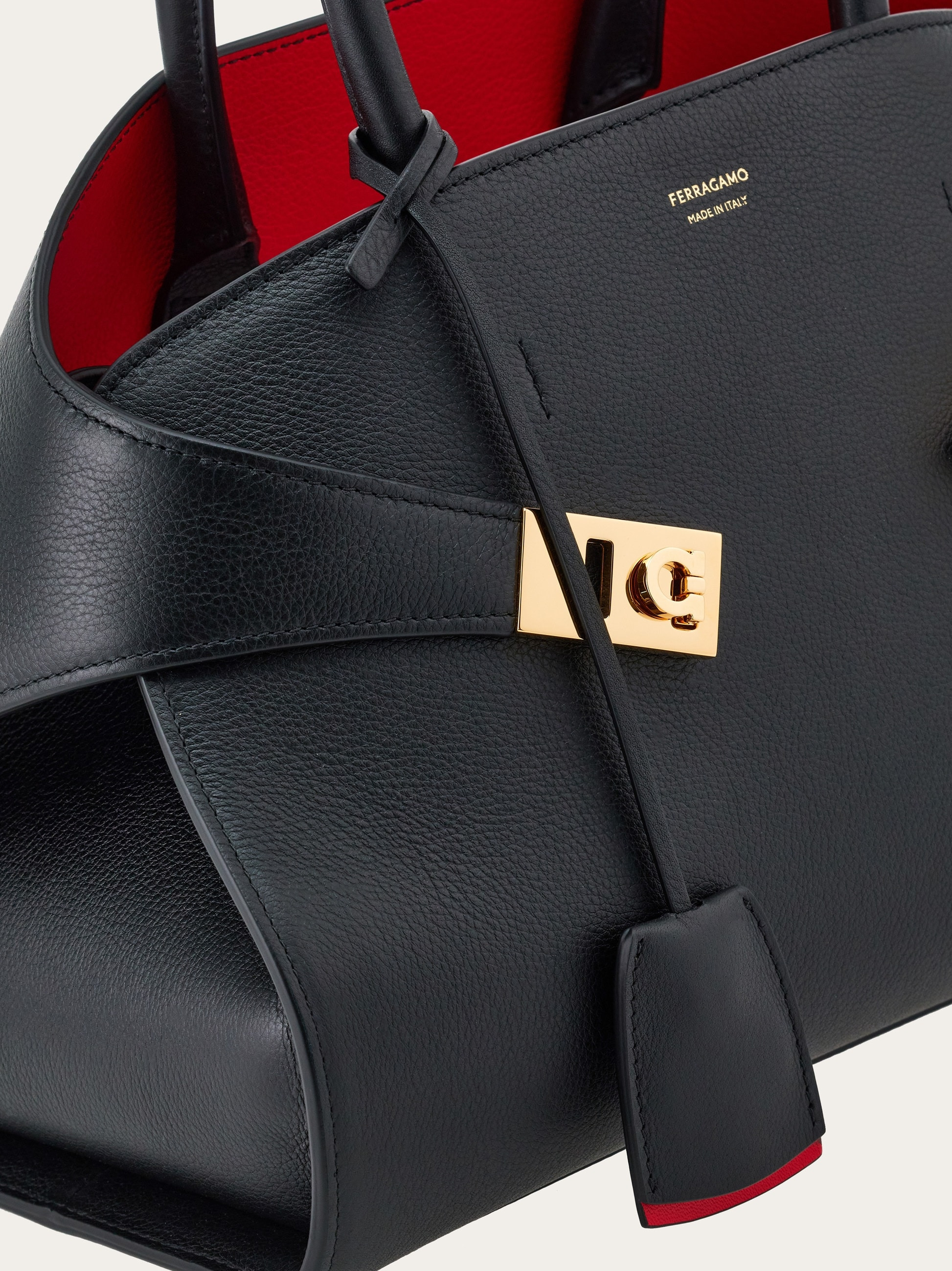 Hug handbag (S) - 8