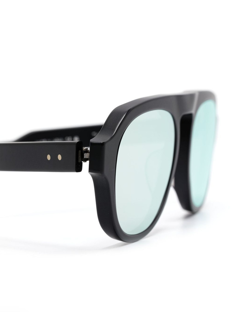 oval-frame sunglasses 3