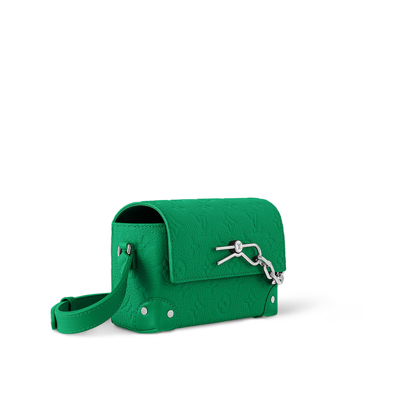 Louis Vuitton Steamer Wearable Wallet outlook