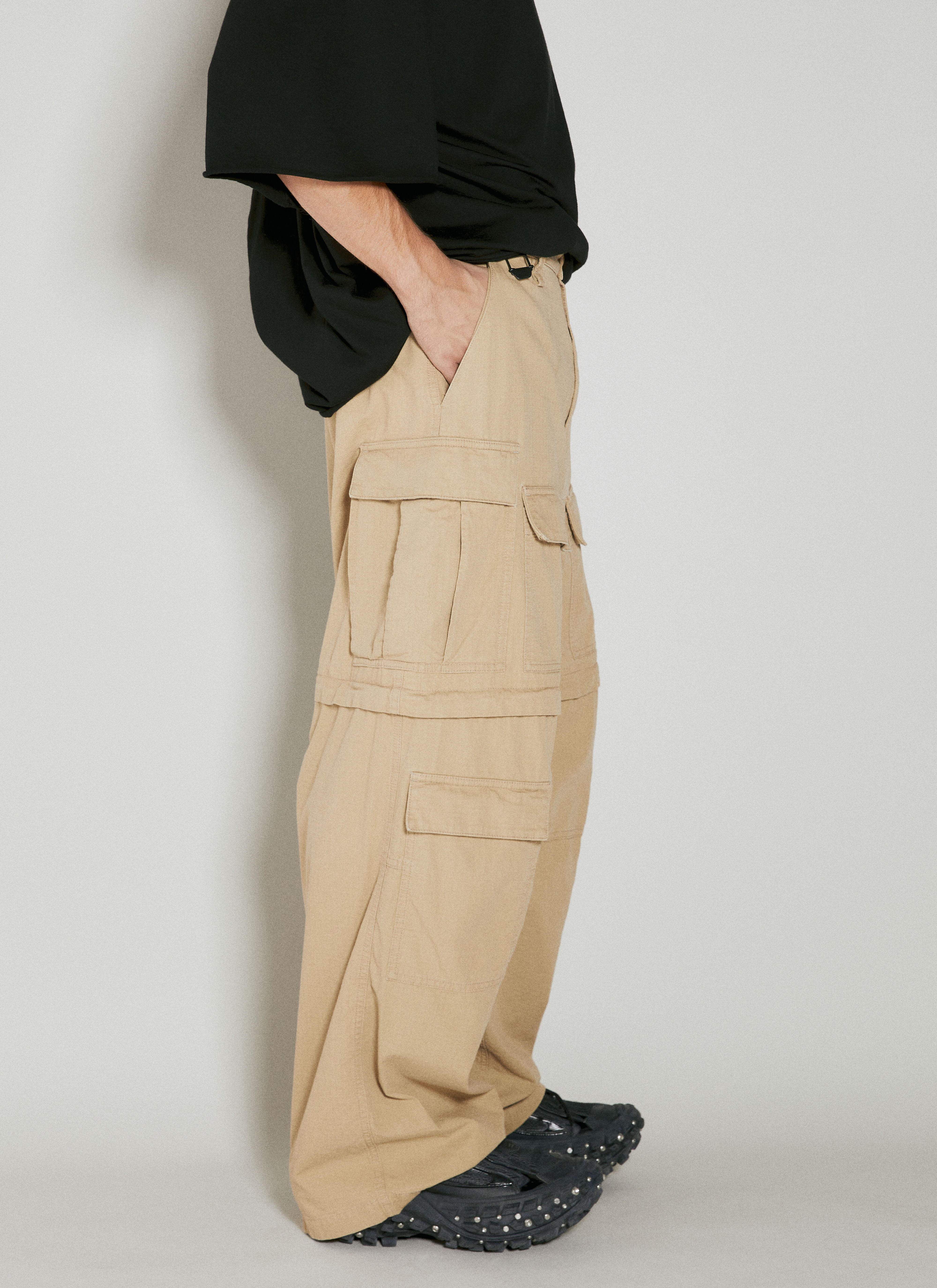 Men's Large Cargo Pants in Black