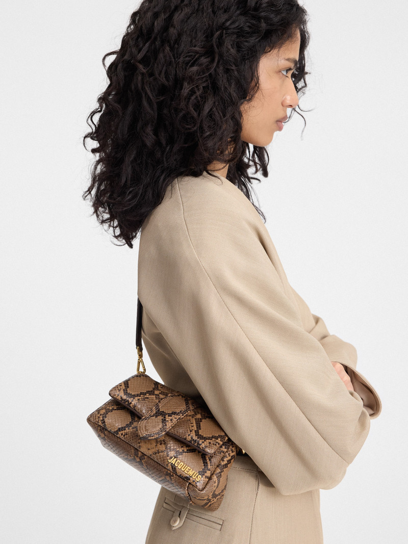 JACQUEMUS Le petit Bambimou outlook