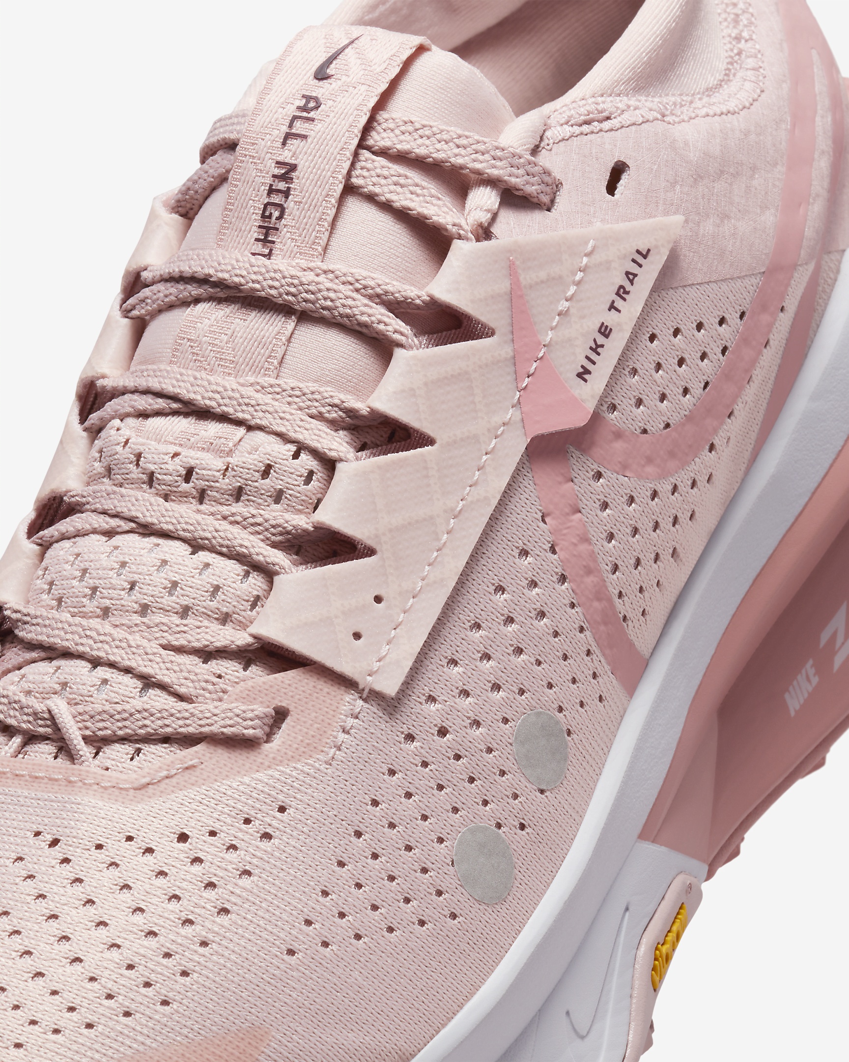 Nike Zegama 2 Women's Trail Running Shoes - 7