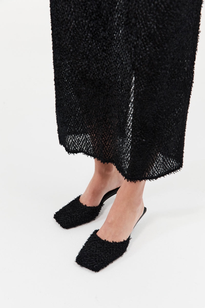 Feathered Square Toe Heel - Black - 4