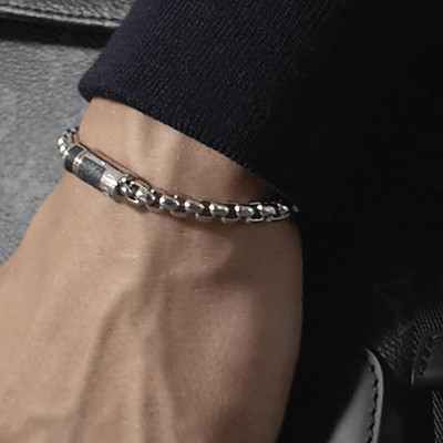 Louis Vuitton Monogram Chain Bracelet outlook