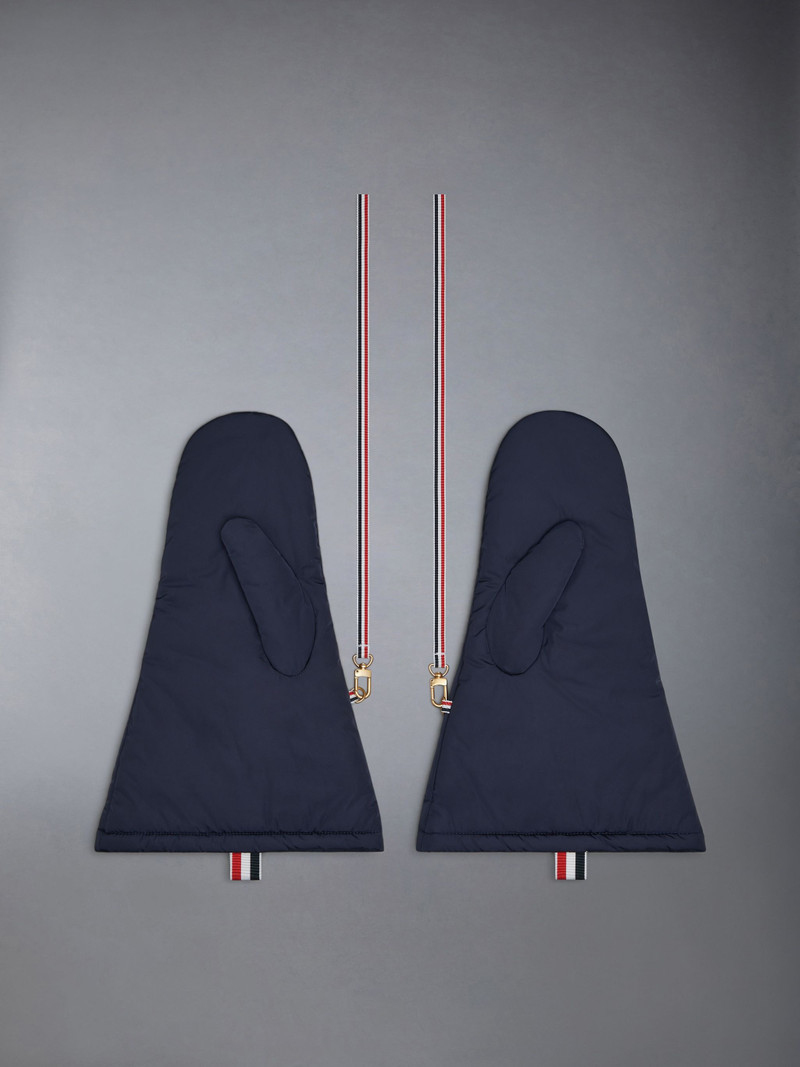 Poly Twill Supersized Mittens 1