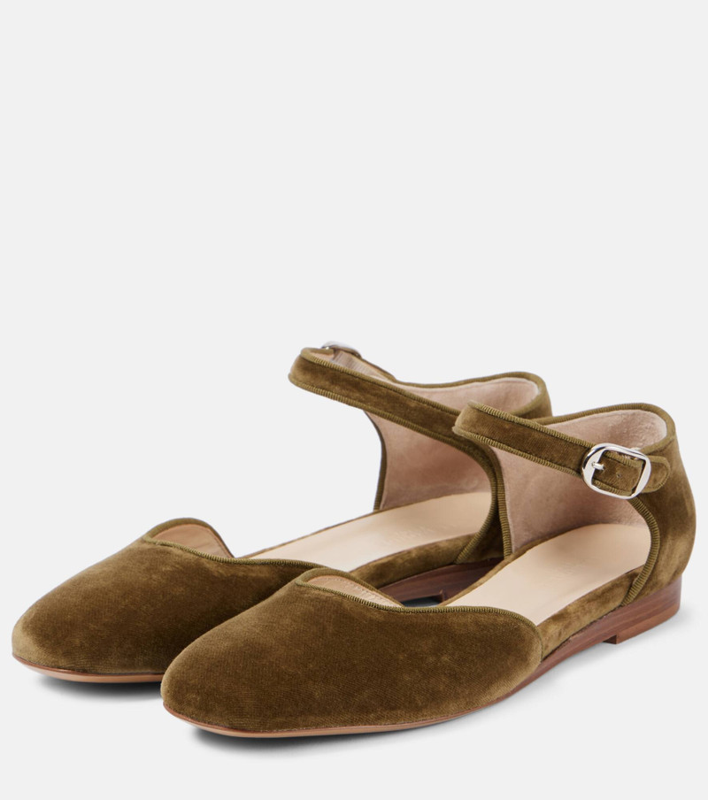 Velvet flats 4