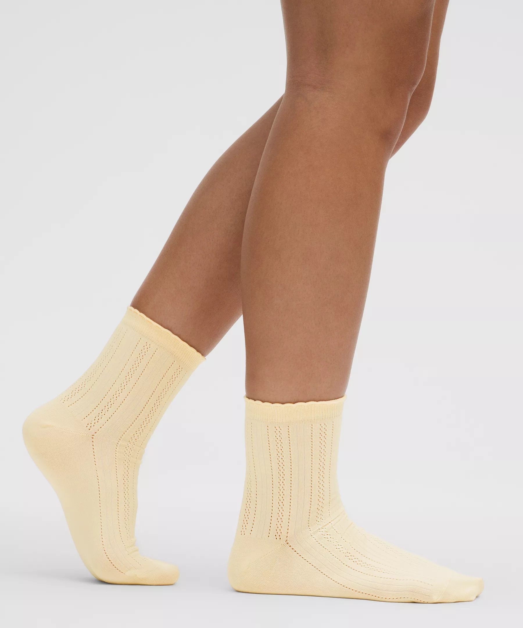 Unisex Pointelle Quarter Socks - 2